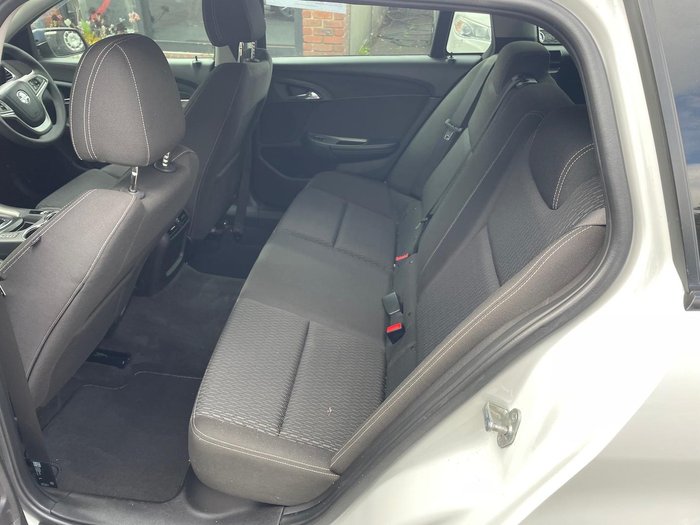 2015 Holden Commodore Evoke VF MY15 Heron White