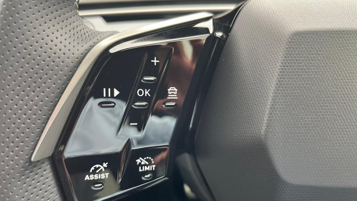 2025 Peugeot 3008 GT Premium Hybrid