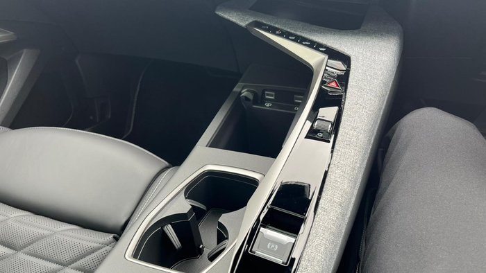 2025 Peugeot 3008 GT Premium Hybrid