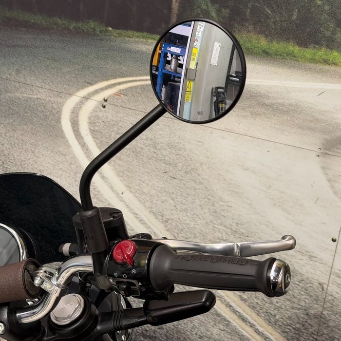 2025 Royal Enfield 2025 650CC INTERCEPTOR BEAR 650 Road White