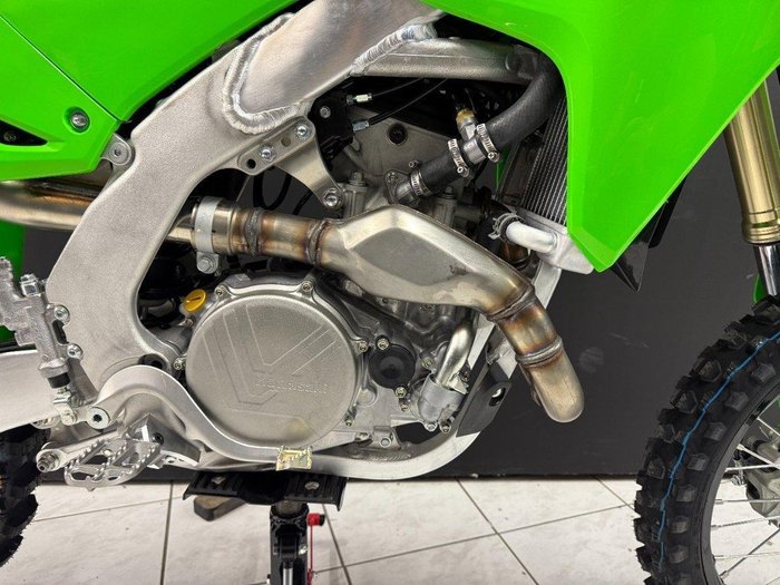 2025 Kawasaki KX450 Green