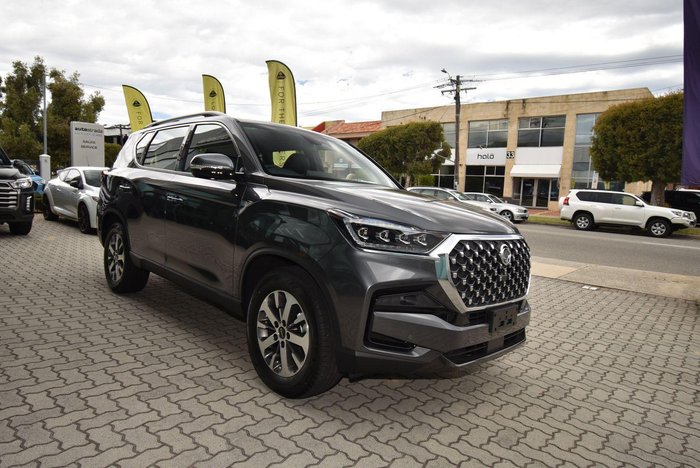 2025 KGM Rexton
