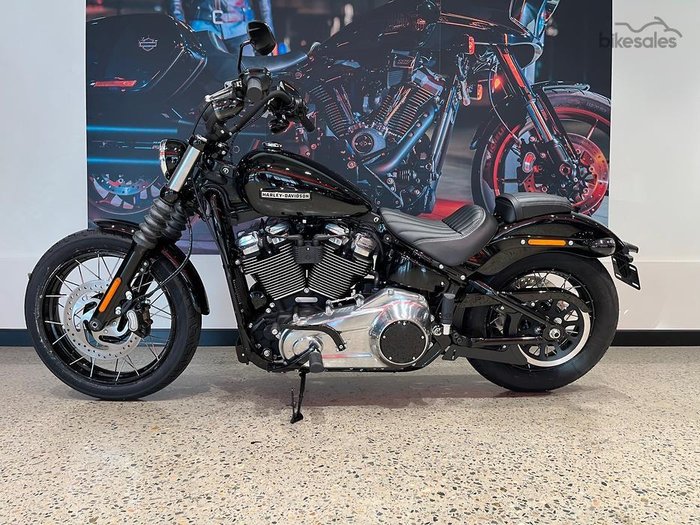 2025 Harley-Davidson Street Bob 117 (FXBB) Softail Black