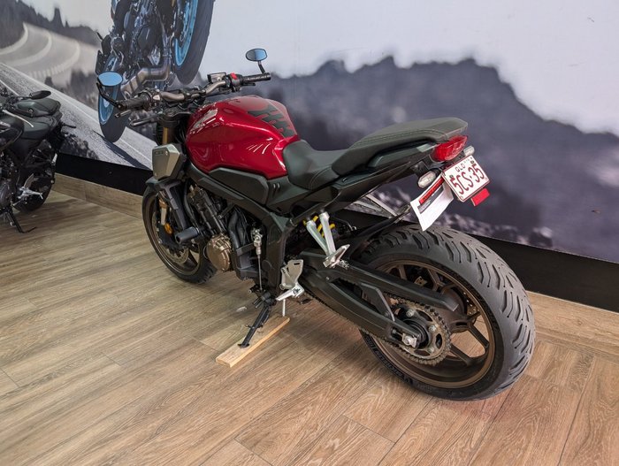 2020 Honda CB650R RED