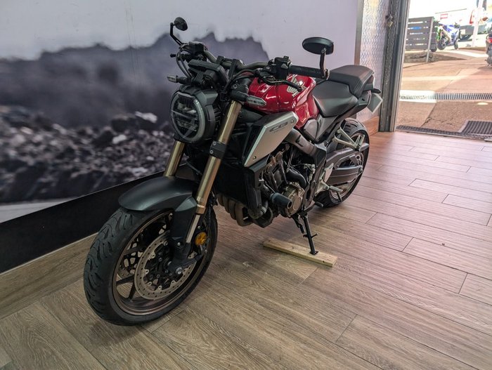 2020 Honda CB650R RED