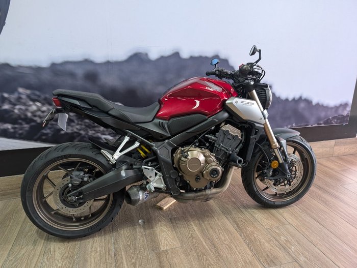 2020 Honda CB650R RED