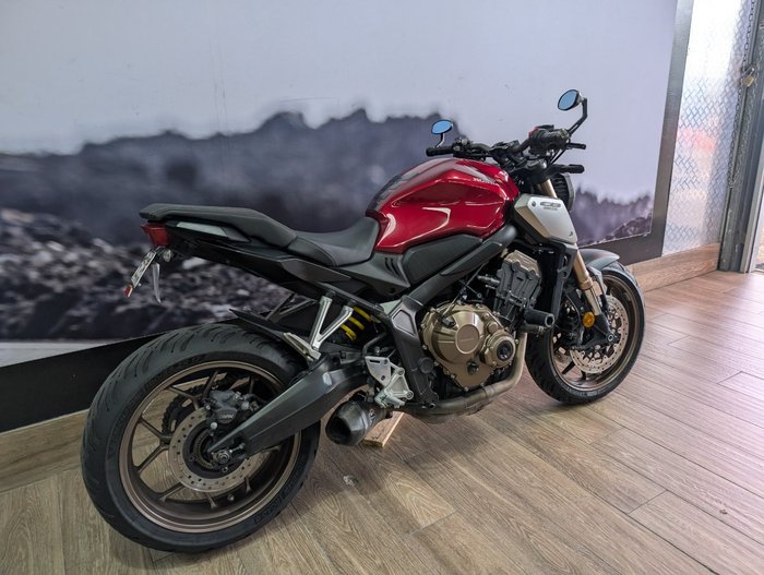 2020 Honda CB650R RED