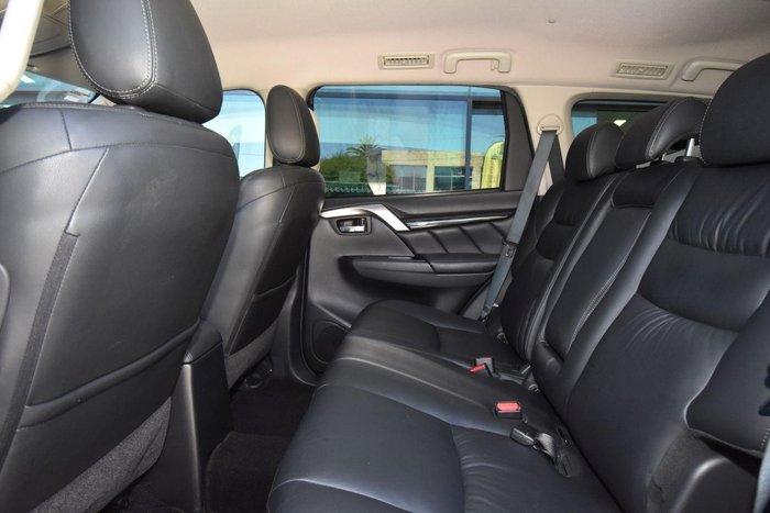 2017 Mitsubishi Pajero Sport GLS