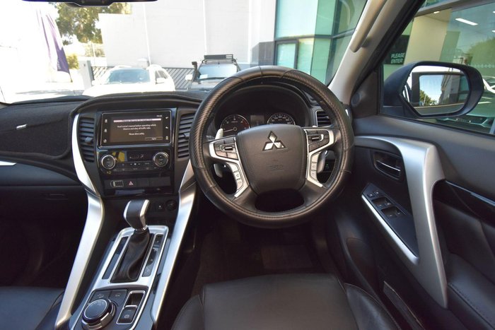 2017 Mitsubishi Pajero Sport GLS