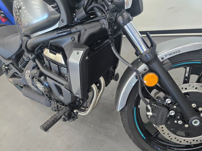 2025 Kawasaki VULCAN S CAFE SILVER