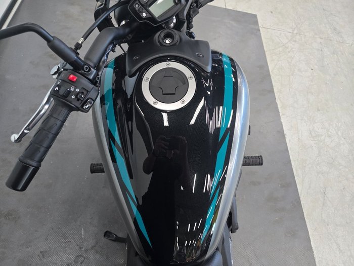 2025 Kawasaki VULCAN S CAFE SILVER