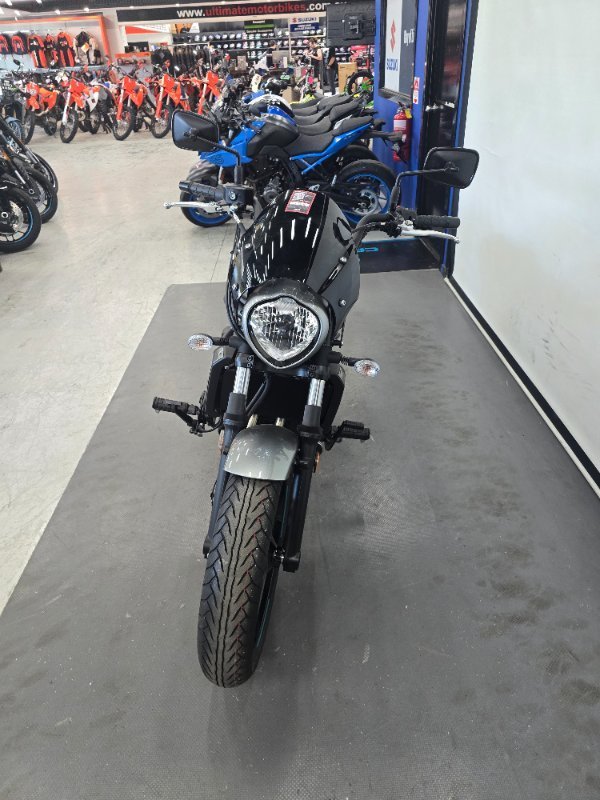 2025 Kawasaki VULCAN S CAFE SILVER