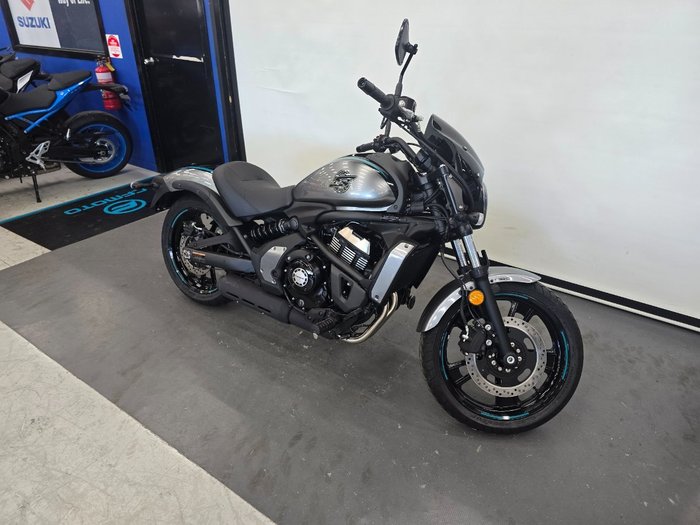 2025 Kawasaki VULCAN S CAFE SILVER