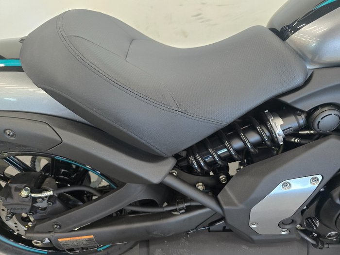 2025 Kawasaki VULCAN S CAFE SILVER