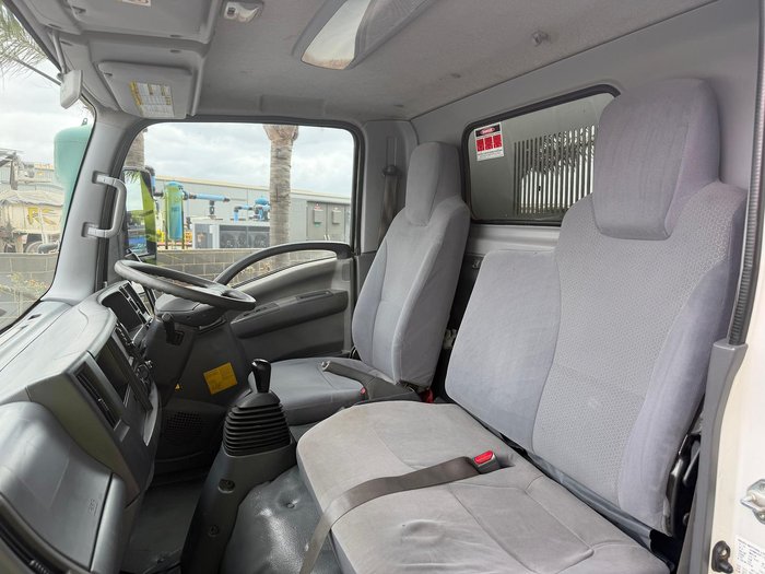 2016 Isuzu Nlr 45-150 NLR 55/45-150 Tipper