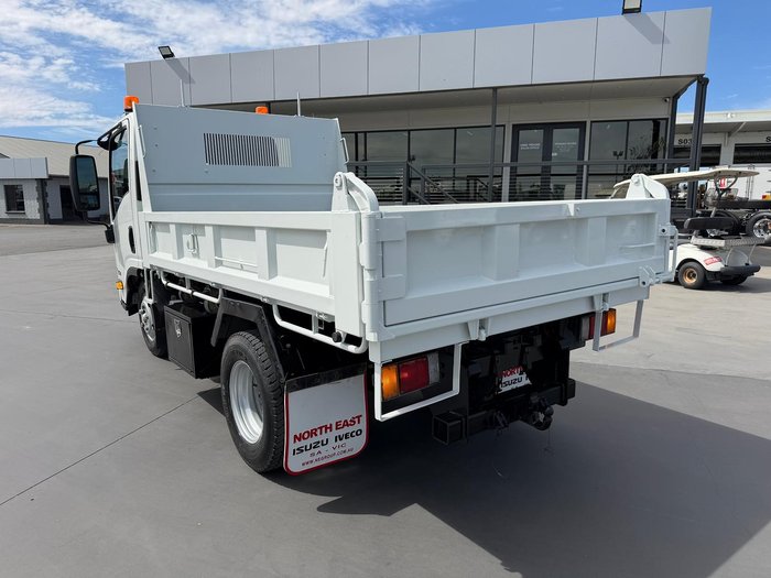 2016 Isuzu Nlr 45-150 NLR 55/45-150 Tipper