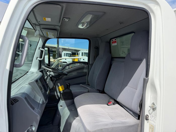 2016 Isuzu Nlr 45-150 NLR 55/45-150 Tipper