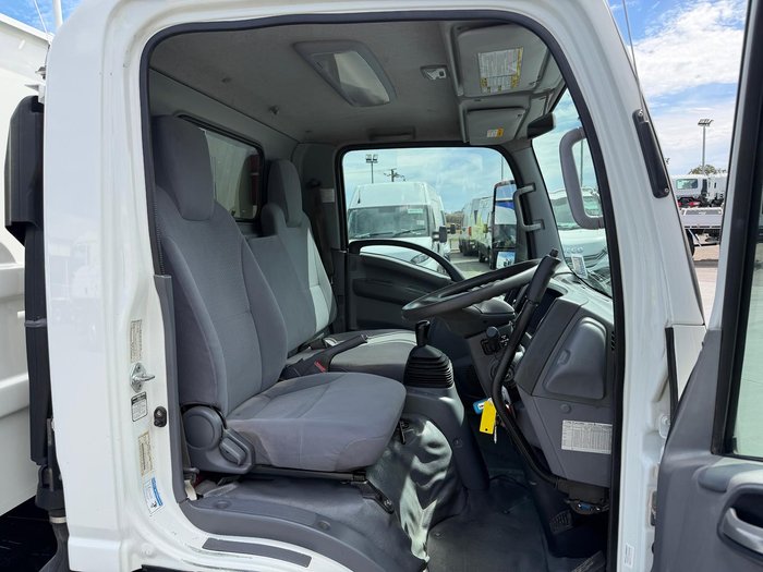 2016 Isuzu Nlr 45-150 NLR 55/45-150 Tipper