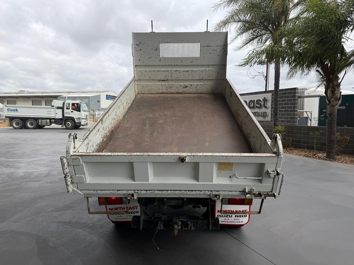 2016 Isuzu Nlr 45-150 NLR 55/45-150 Tipper