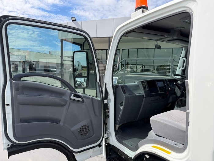 2016 Isuzu Nlr 45-150 NLR 55/45-150 Tipper