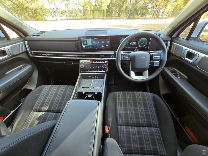 2025 Hyundai Santa Fe Hybrid