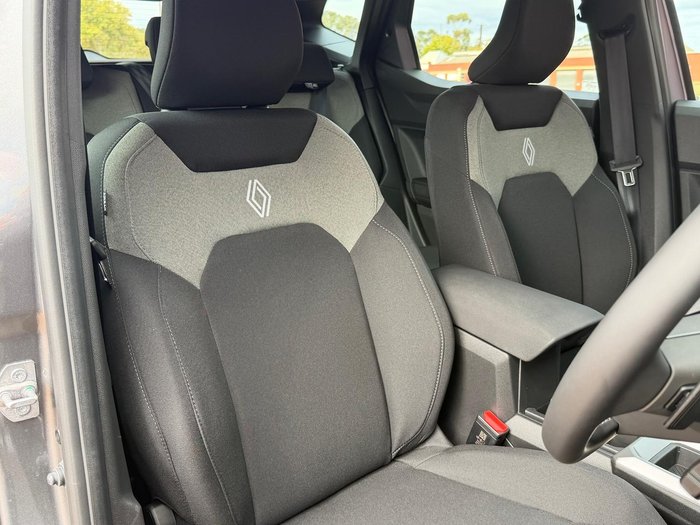 2025 Renault Duster Evolution