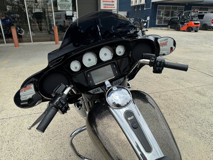 2016 HARLEY-DAVIDSON FLHXS STREET GLIDE SPECIAL