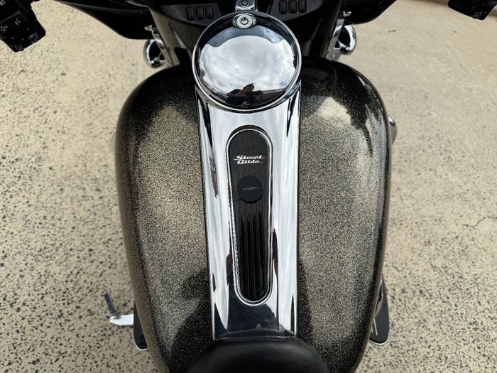 2016 HARLEY-DAVIDSON FLHXS STREET GLIDE SPECIAL