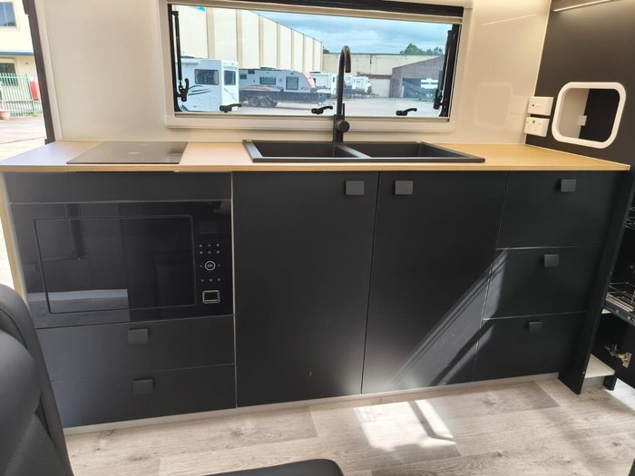 2025 New Age Caravans Oz Classic Oz20e