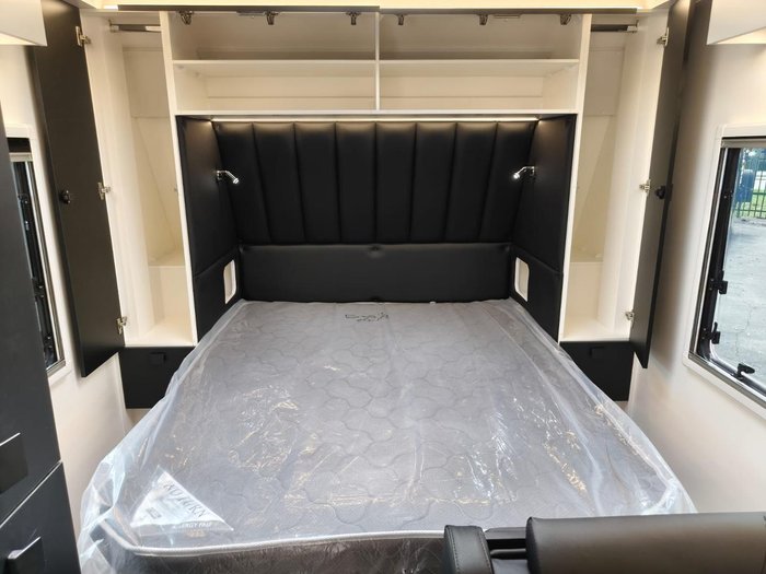 2025 New Age Caravans Oz Classic Oz20e