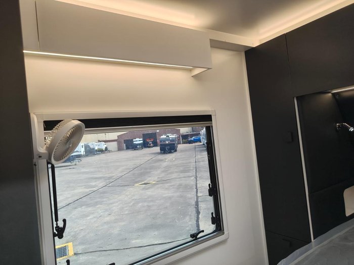 2025 New Age Caravans Oz Classic Oz20e