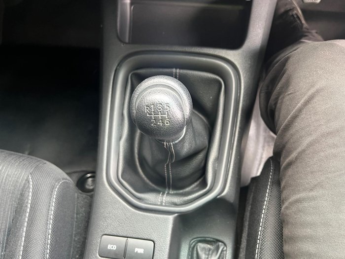 2022 Toyota Hilux SR Hi-Rider