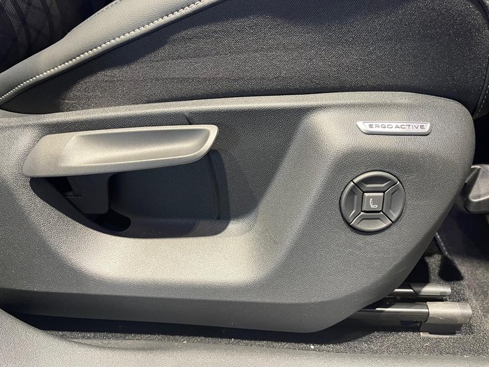 2025 Volkswagen Tiguan 150TSI R-Line