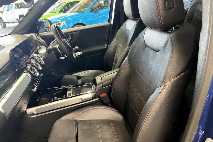 2025 Mercedes-Benz GLB-Class GLB200