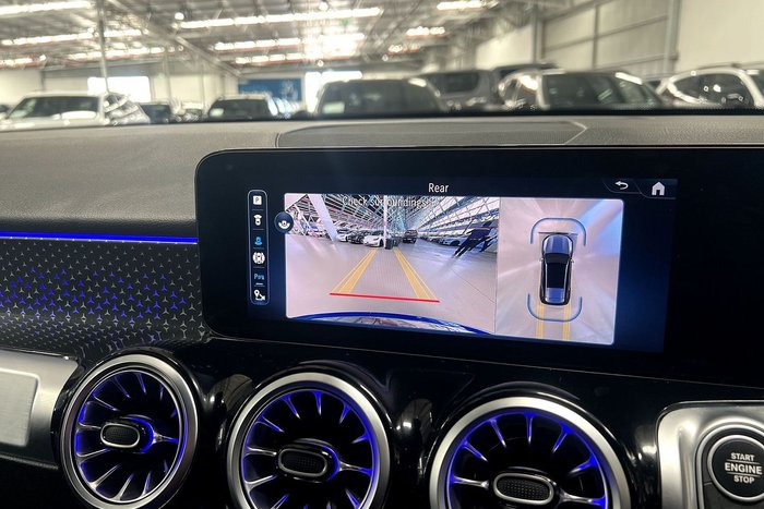 2025 Mercedes-Benz GLB-Class GLB200