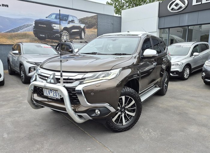 2016 Mitsubishi Pajero Sport Exceed