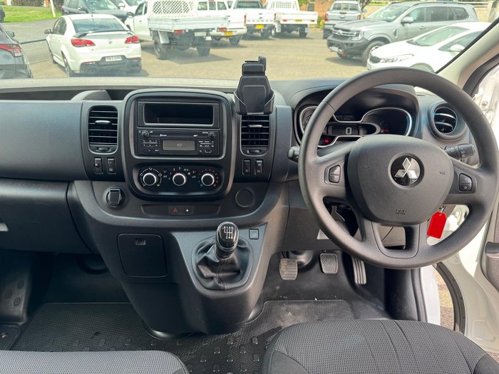 2020 Mitsubishi Express GLX