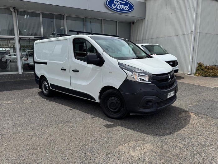 2020 Mitsubishi Express GLX