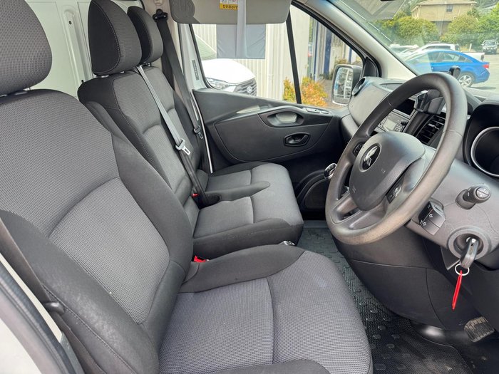 2020 Mitsubishi Express GLX