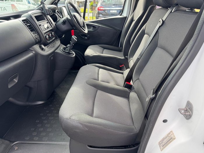 2020 Mitsubishi Express GLX