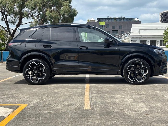 2025 Volkswagen Tiguan 195TSI R-Line