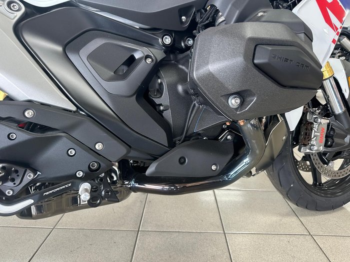 2025 BMW R 1300 RS Performance R 1300 White