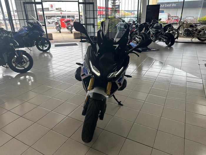 2025 BMW R 1300 RS Performance R 1300 White