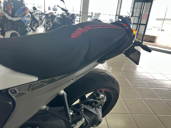 2025 BMW R 1300 RS Performance R 1300 White