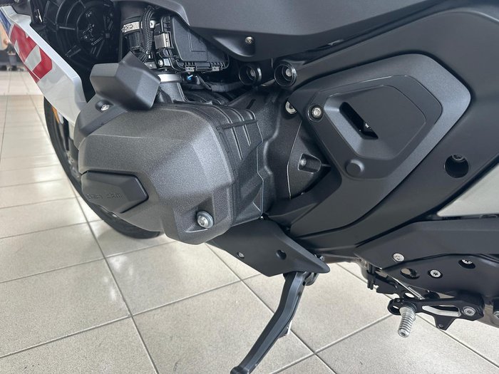 2025 BMW R 1300 RS Performance R 1300 White