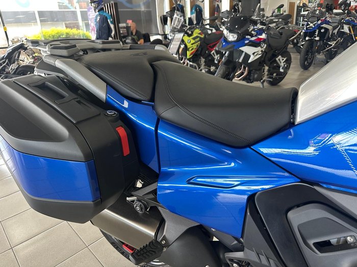 2025 BMW R 1300 RT Impulse R 1300 Blue