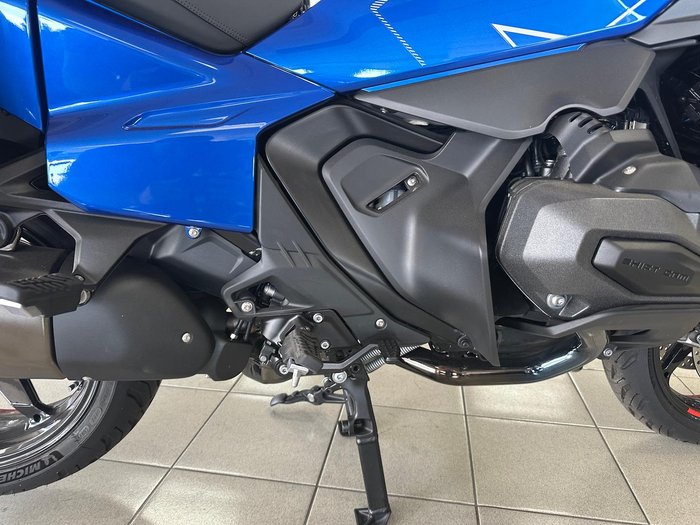 2025 BMW R 1300 RT Impulse R 1300 Blue