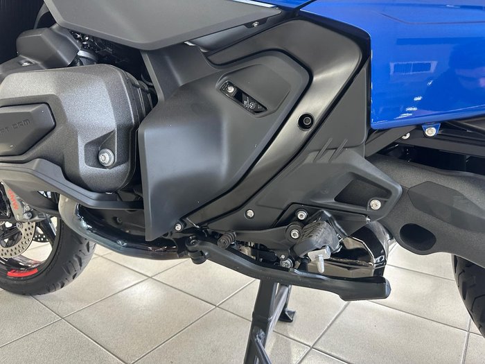 2025 BMW R 1300 RT Impulse R 1300 Blue