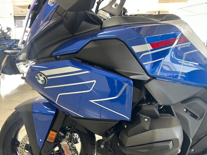2025 BMW R 1300 RT Impulse R 1300 Blue