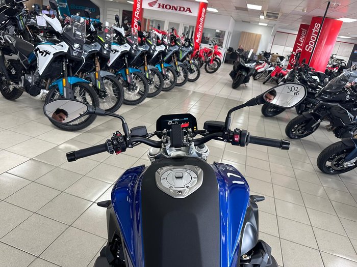 2025 BMW R 1300 R Exclusive R 1300 Blue